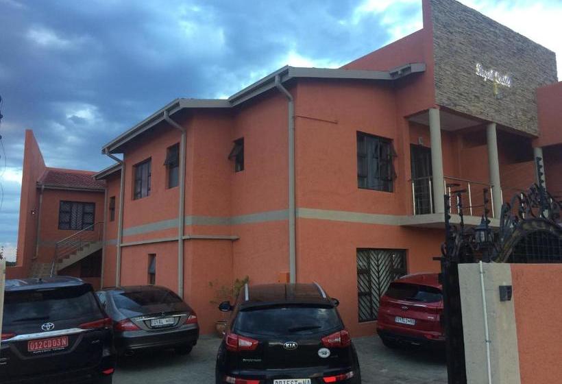 پانسیون Royal Castle Guest House