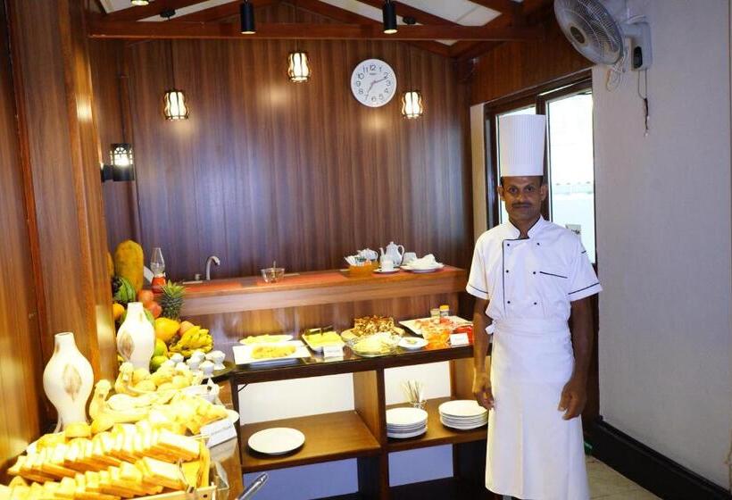 ペンション Diva Villa Airport Transit