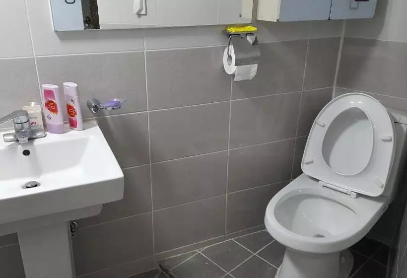 Majatalo Guest House Manna