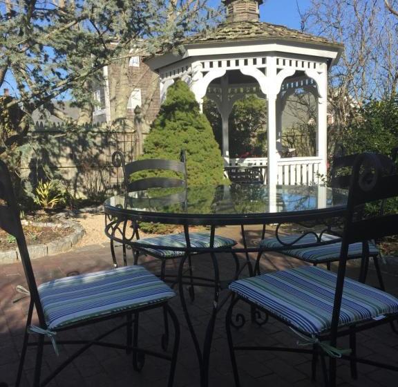 هاستل Secret Garden Inn