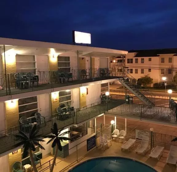 The Tramcar Motel Formerly The Aruba Motel