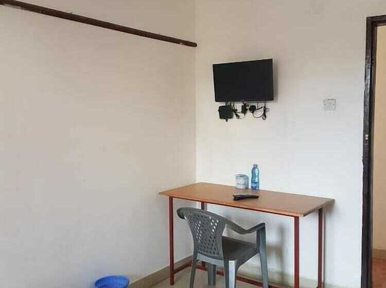 پانسیون Golden Guest House Miritini