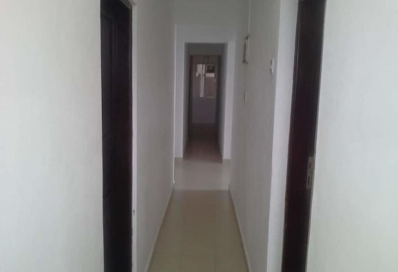 پانسیون Golden Guest House Miritini