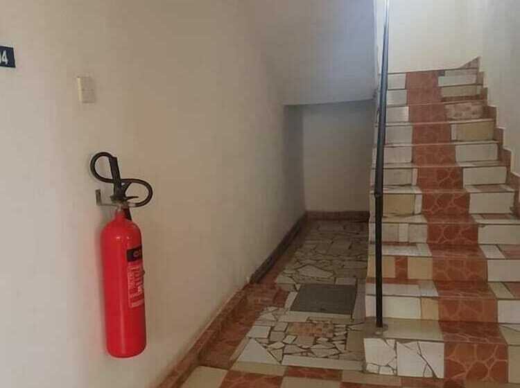 پانسیون Golden Guest House Miritini