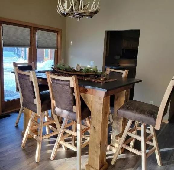 ホテル Whitetail Lodge