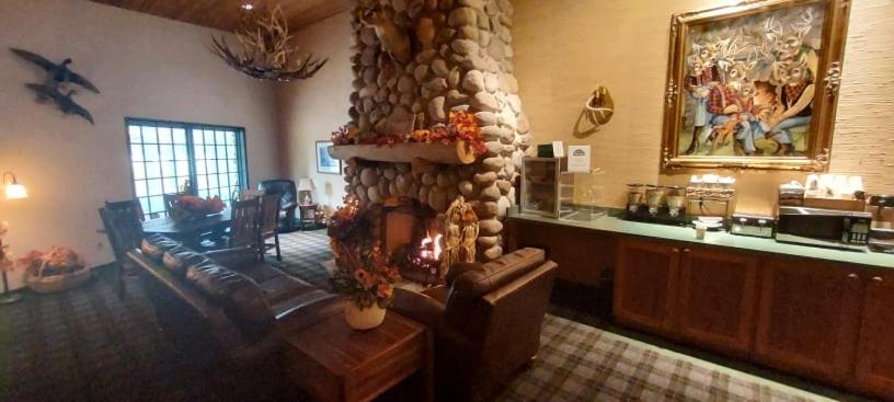 酒店 Whitetail Lodge