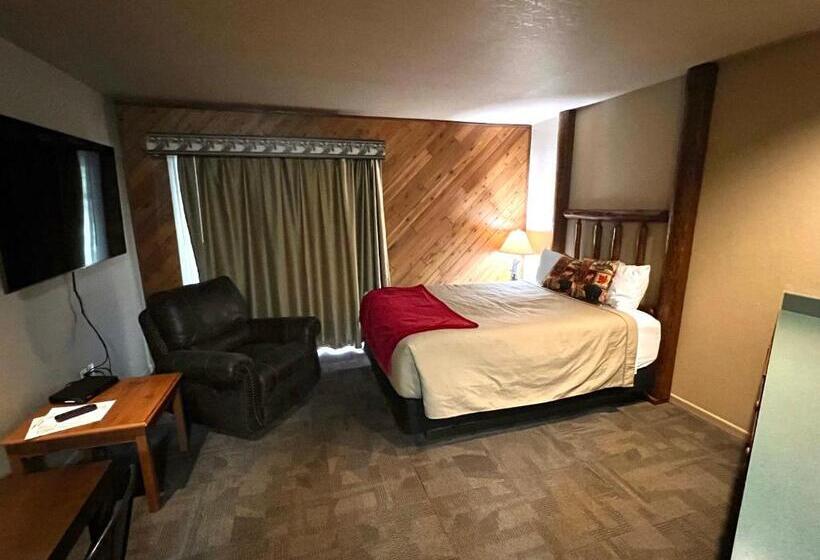 酒店 Whitetail Lodge