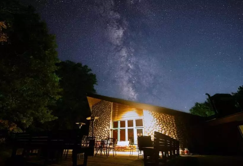 ホテル Whitetail Lodge