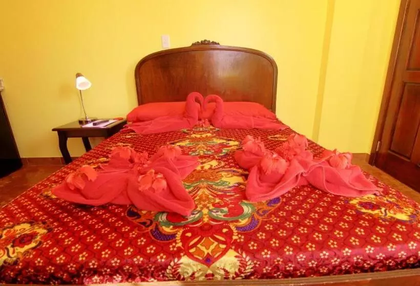 پانسیون Inn At White Horse Guest House