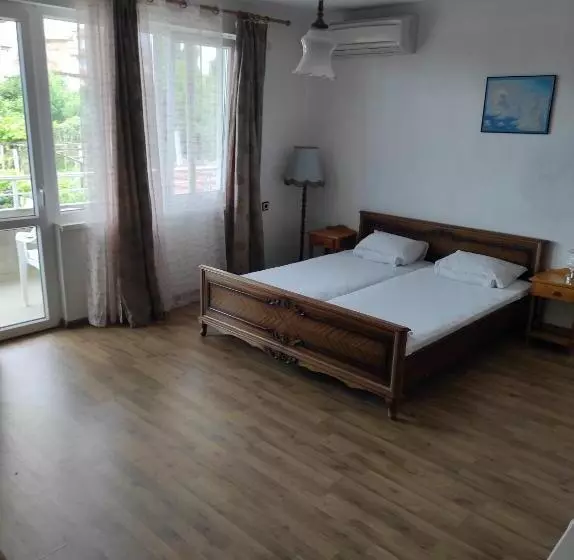 پانسیون Guest House Drazhev