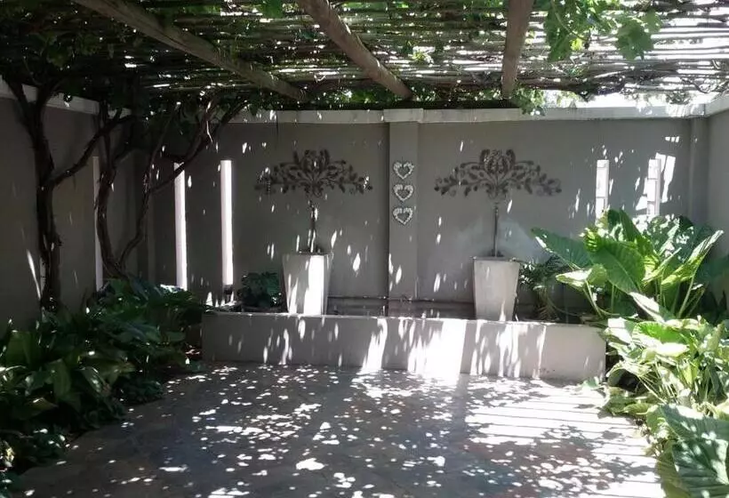 Majatalo Lavender Lodge