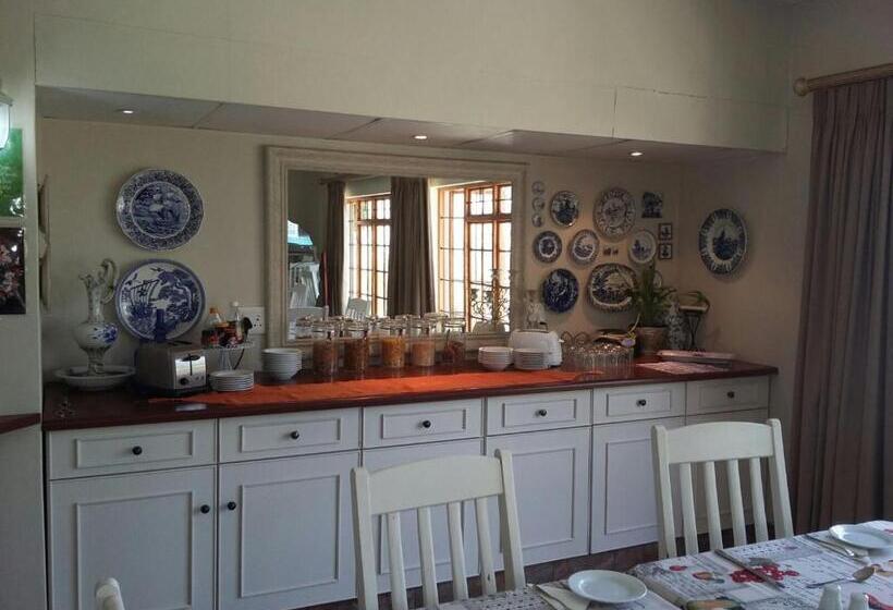 Пансион Lavender Lodge