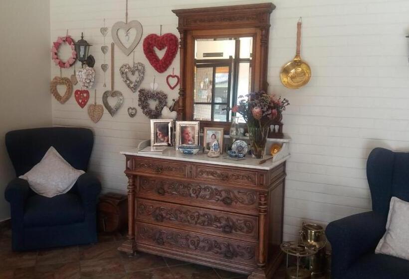 Пансион Lavender Lodge