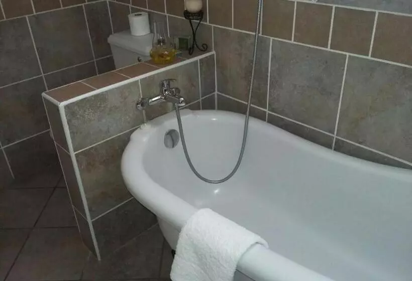 Majatalo Lavender Lodge