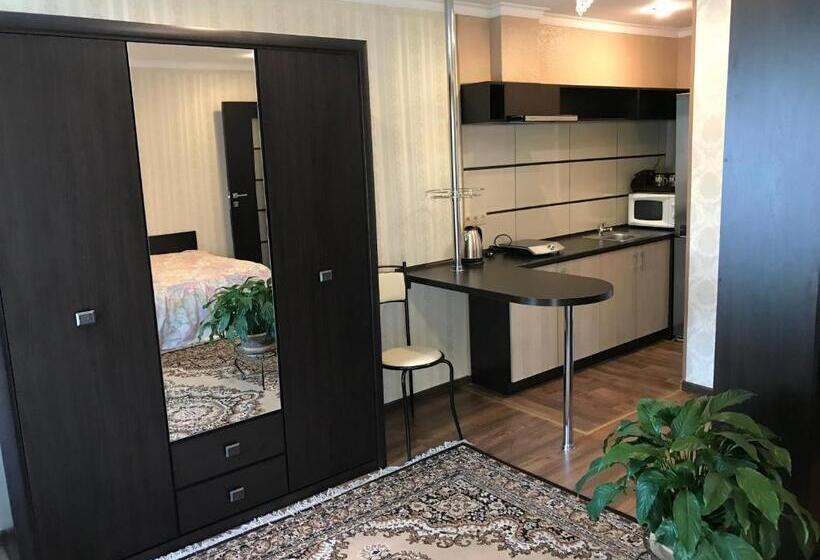 펜션 Villa L Vovskaia