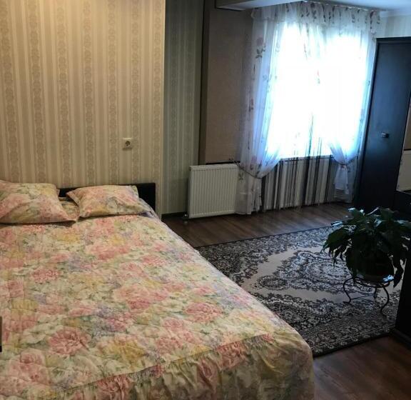 پانسیون Villa L Vovskaia