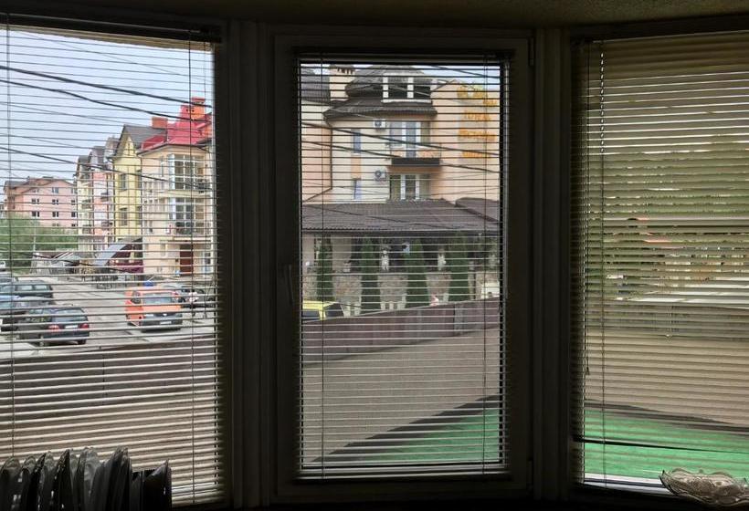 펜션 Villa L Vovskaia