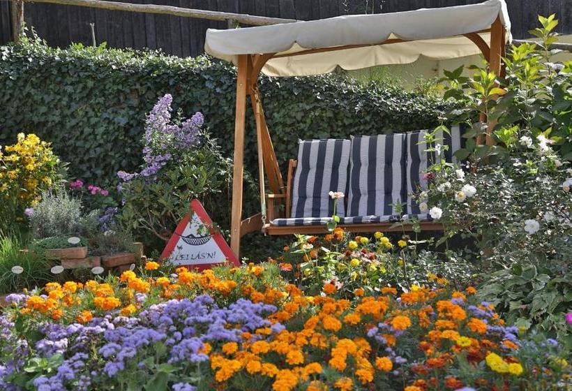 Отель Familienparadies Zeislerhof