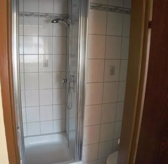هتل Familienparadies Zeislerhof