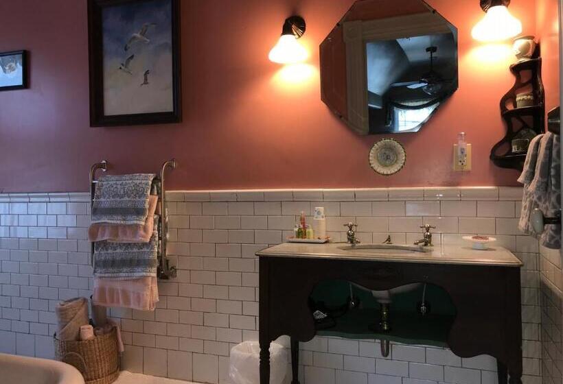 צימר Hummingbird Inn