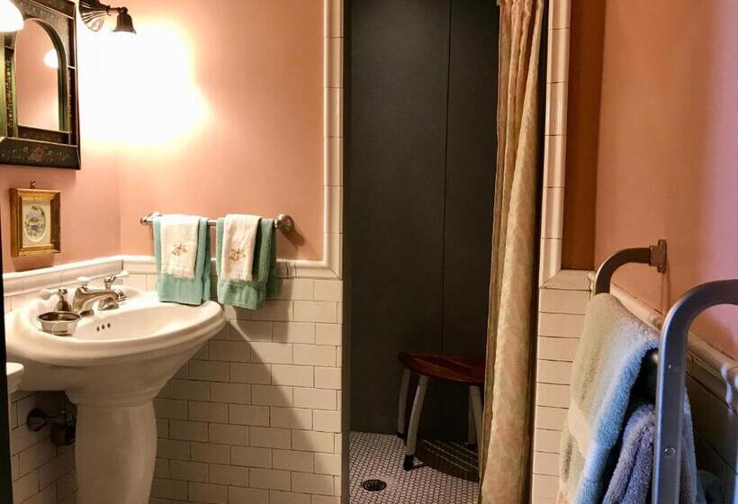 צימר Hummingbird Inn