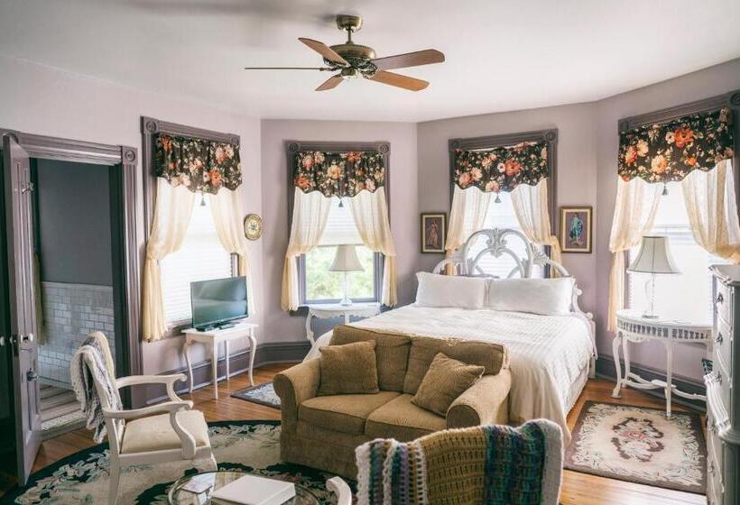 צימר Hummingbird Inn