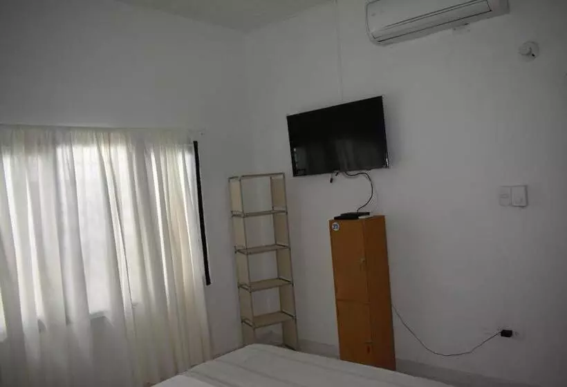 Majatalo Hostal Palohe Taganga