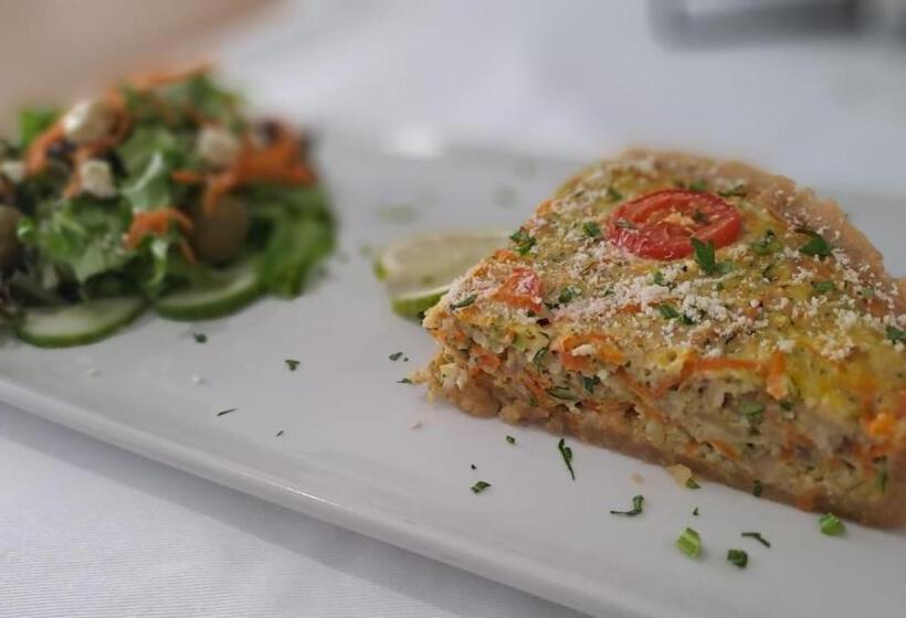 بنسيون Joli Guesthouse