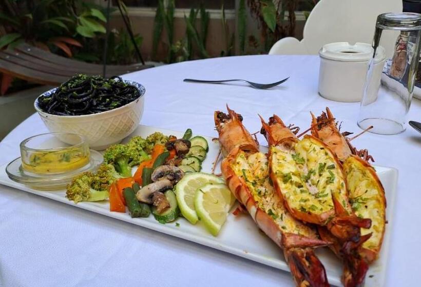 بنسيون Joli Guesthouse