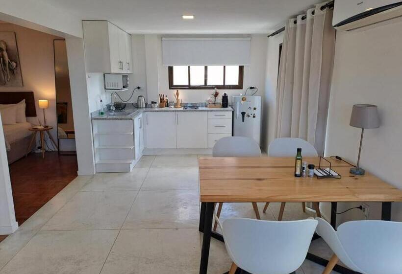 بنسيون Joli Guesthouse