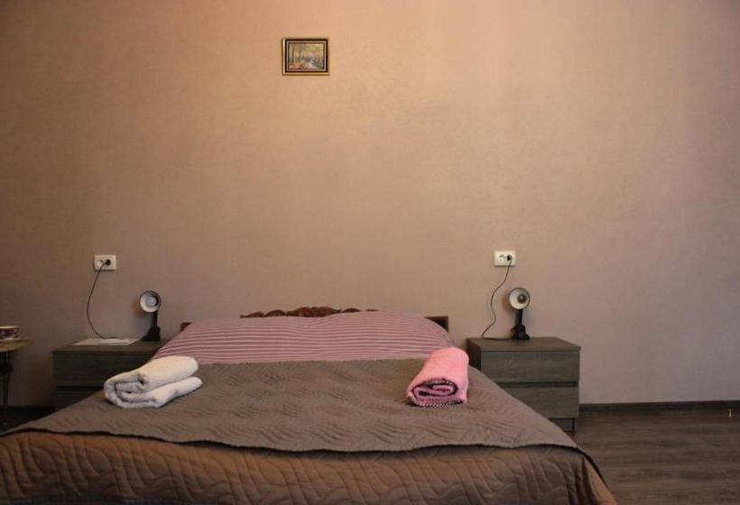 پانسیون Pompeius