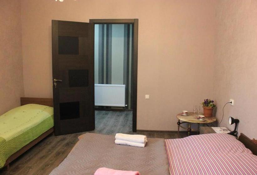 پانسیون Pompeius