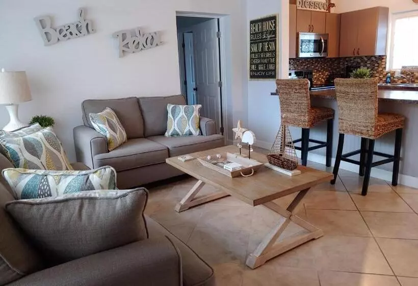 Sunrise Ocean Suites