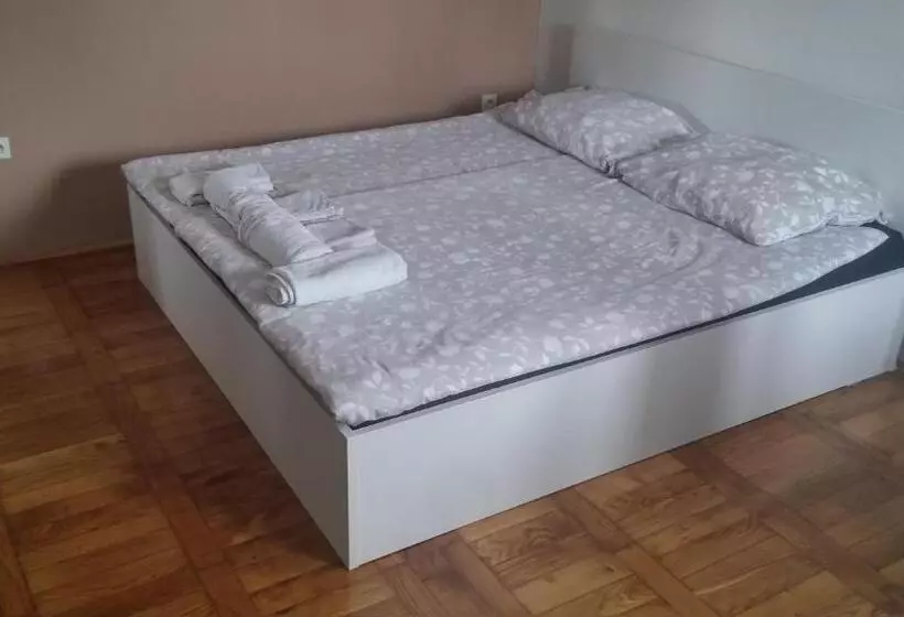 هاستل Rooms & Apartments Murgle Ljubljana