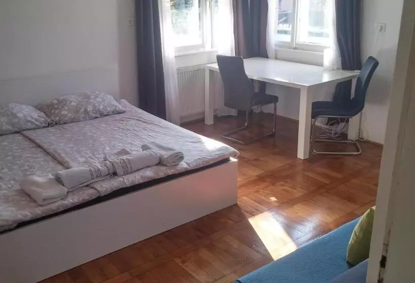 هاستل Rooms & Apartments Murgle Ljubljana