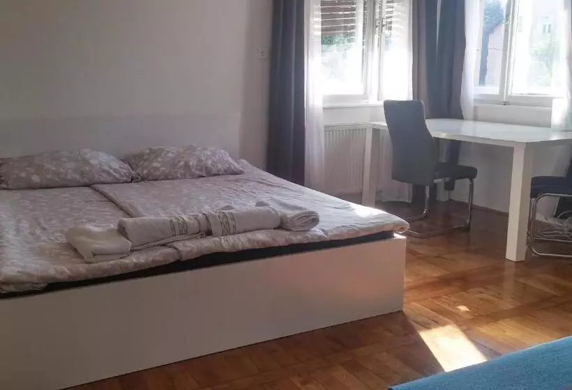 هاستل Rooms & Apartments Murgle Ljubljana