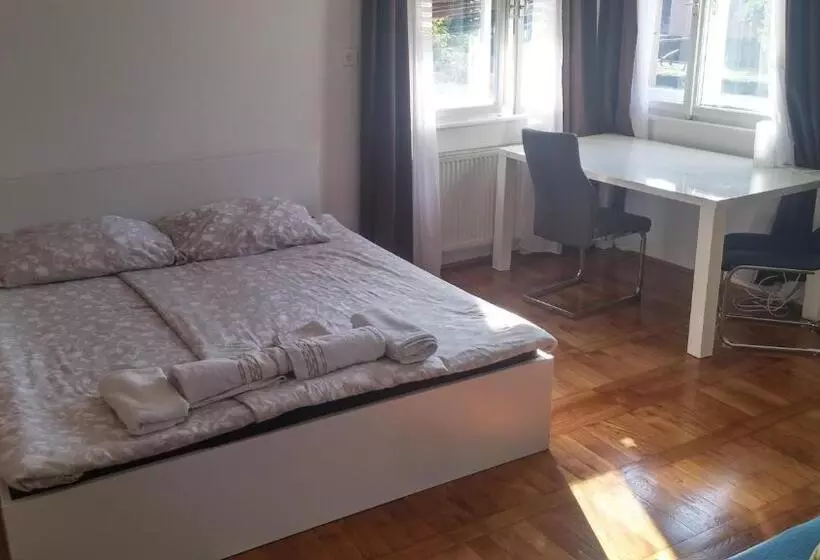 هاستل Rooms & Apartments Murgle Ljubljana
