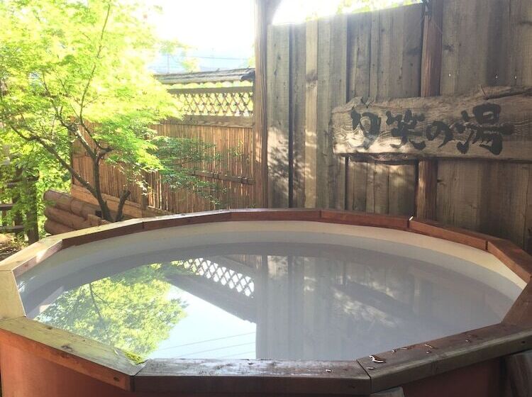 بنسيون Guest House Chalet Sielu