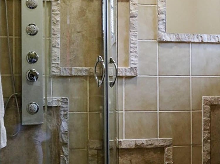 ペンション Moonriver Guest House