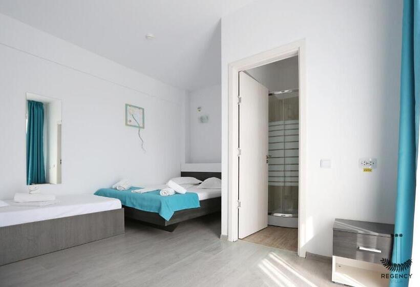 پانسیون Regency Villa