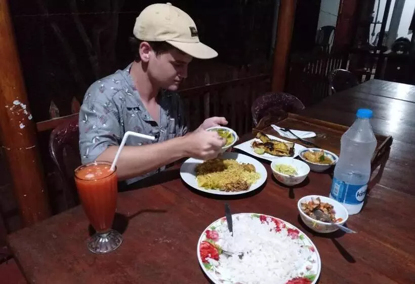 Majatalo Vibushan Guest House