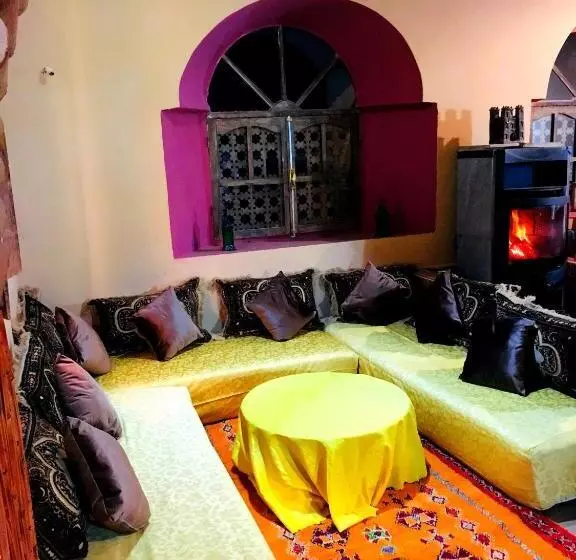 ユースホステル Kasbah Tiriguioute