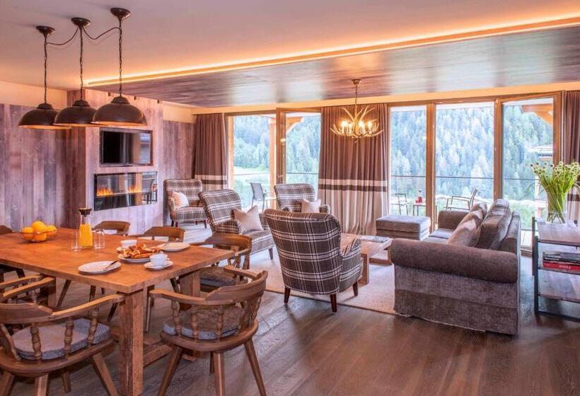 Mountain Spa Residences