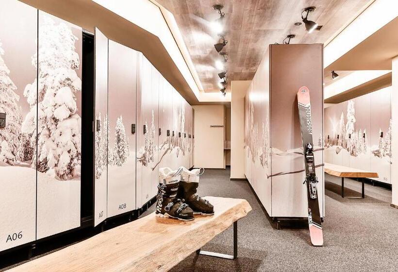 Mountain Spa Residences