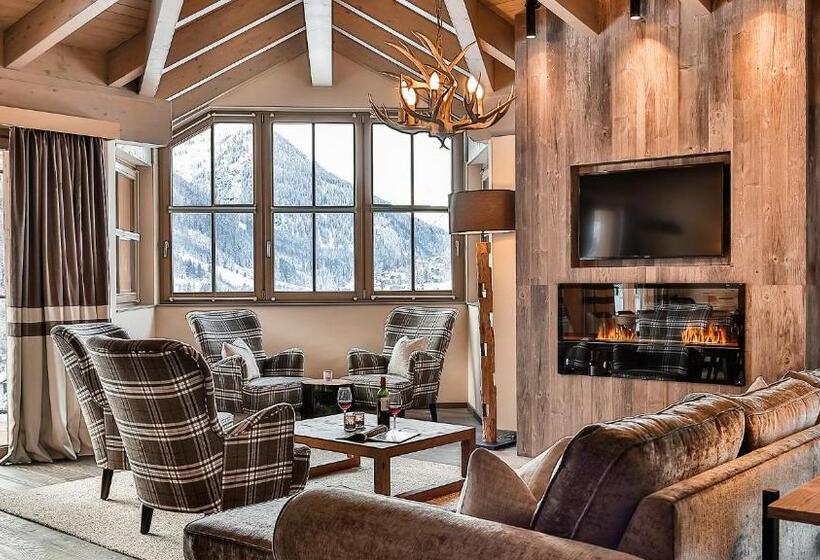 Mountain Spa Residences