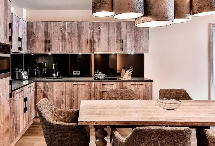 Mountain Spa Residences