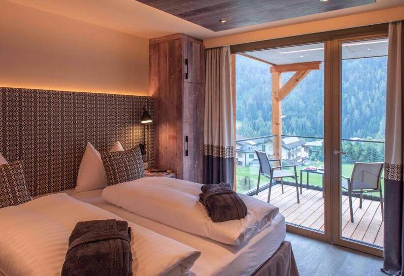 Mountain Spa Residences