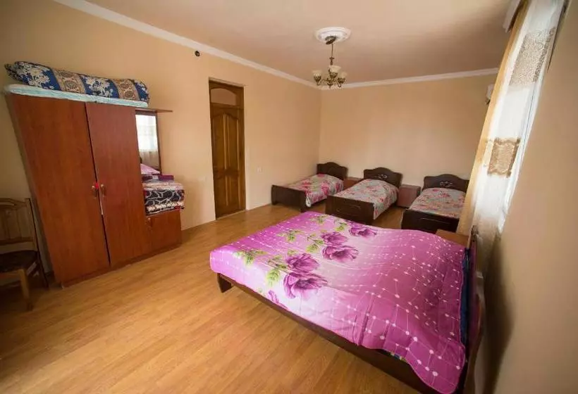 پانسیون Beliy Dom