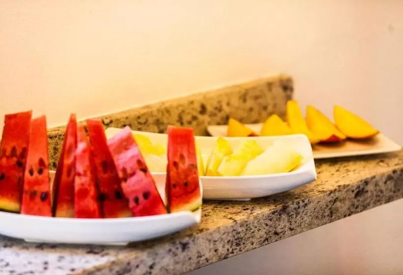 Majatalo Pousada Quatro Estacoes