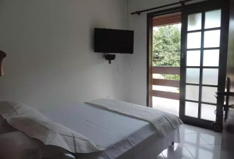 Majatalo Pousada Quatro Estacoes